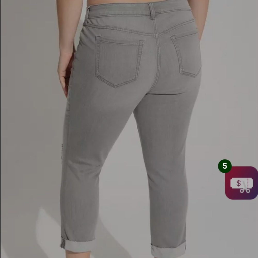 Torrid Crop Boyfriend Straight NWT Size 12